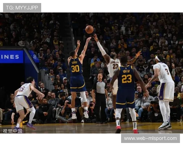 NBA历史级对决再度上演，年轻球员背水一战