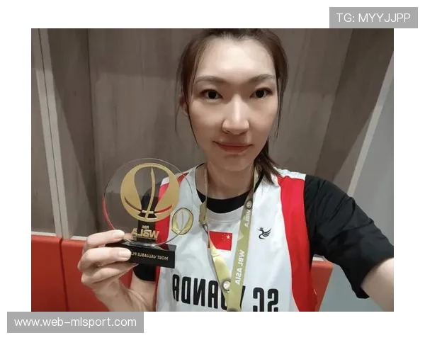 女篮精神让中国更加自信，中国女篮的精神给我的感受